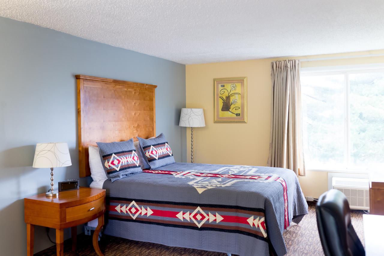 Columbia Gorge Motel